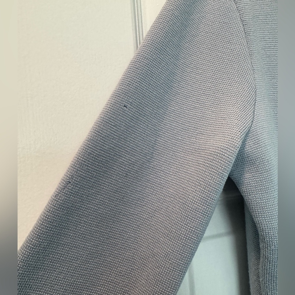 Carlisle Women’s Merino Wool Sweater Set - Picture 9 of 10